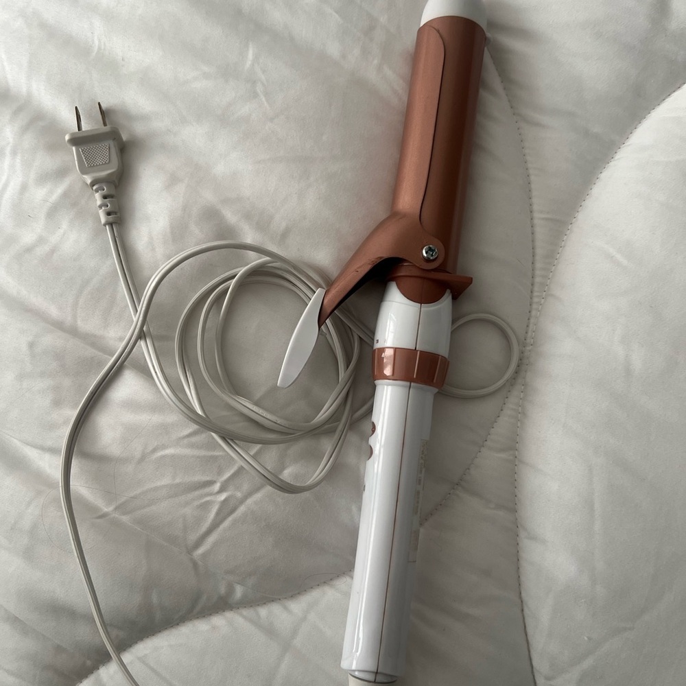Connor Rose Gold and White Curling Iron